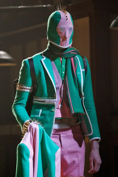 Look 106